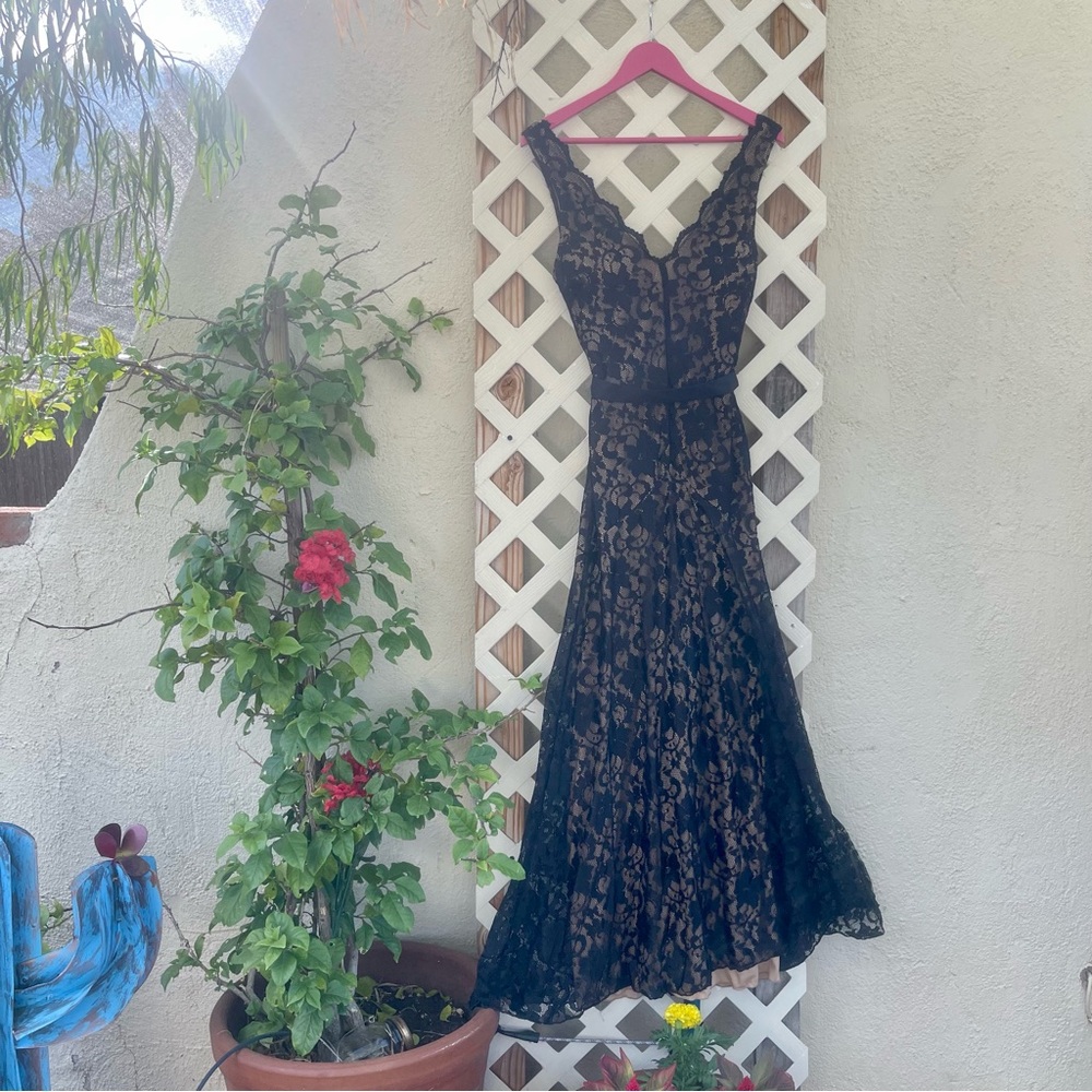 Windsor Sweetheart Neck Mermaid Lace Formal Dress